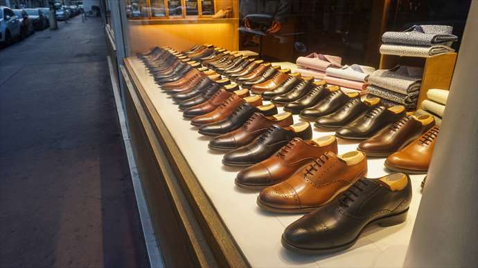 Traditionelles Schuhhaus-Tradition verbindet