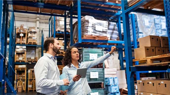Etabliertes Handelsunternehmen mit Webshop, Lager & stabiler B2B-Kundschaft