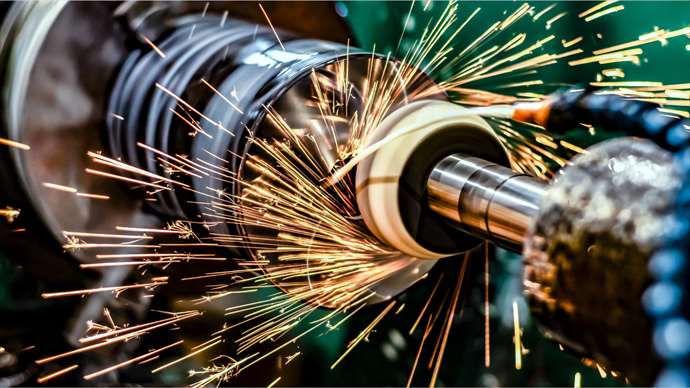 Etabliertes Metallverarbeitungsunternehmen mit modernem CNC-Maschinenpark – Nachfolge gesucht